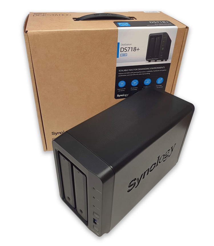 Synology DS718+ mit Verpackung